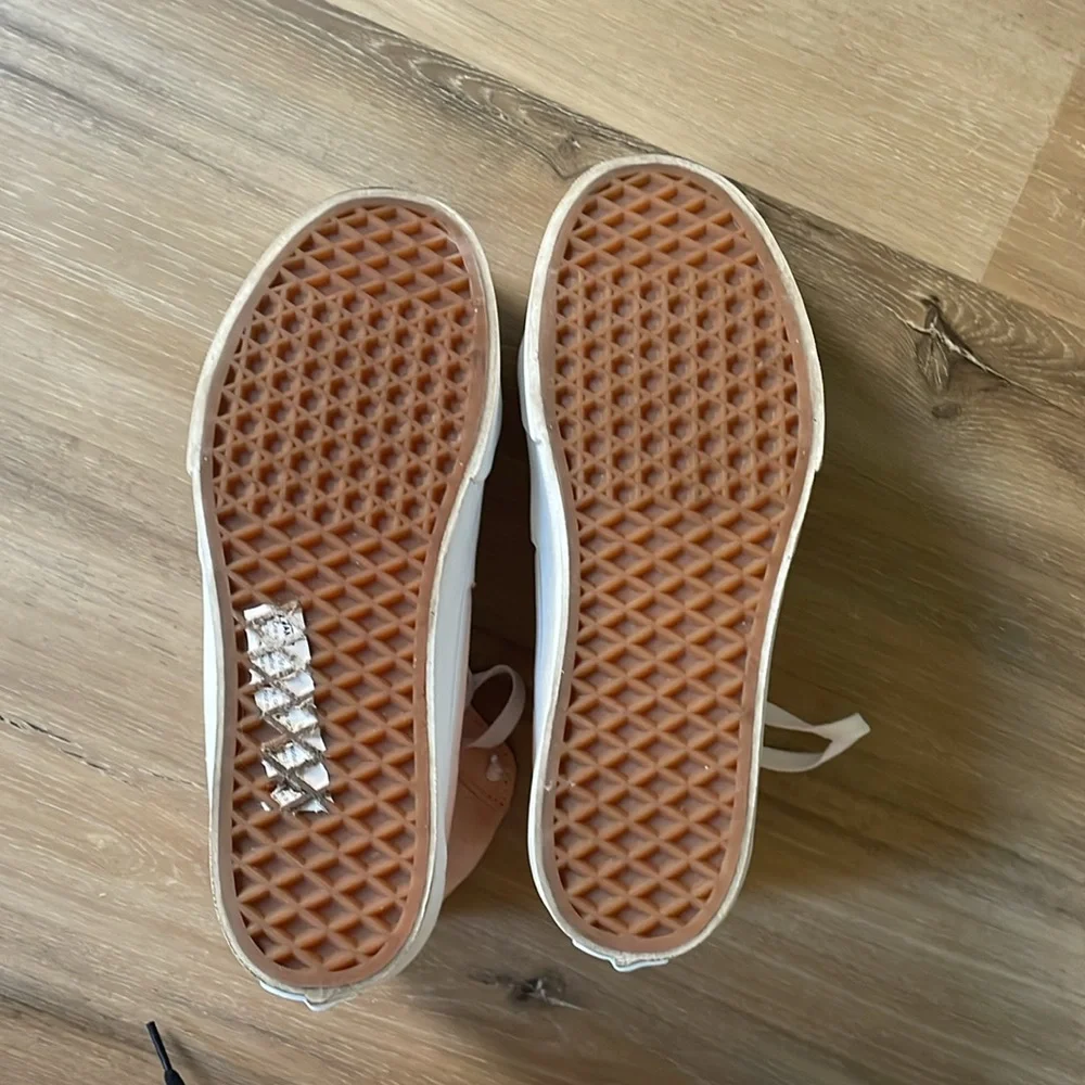 Platform vans - Picture 8 of 8